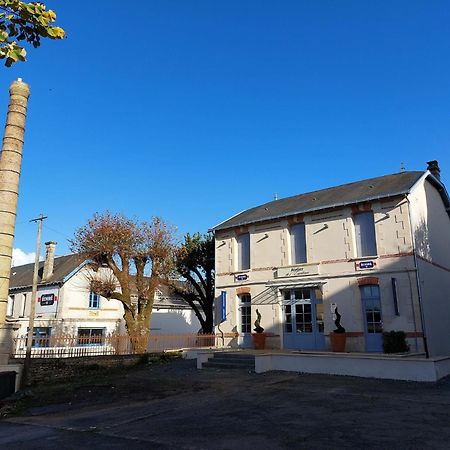 Au Grain D'Orge Echire Exterior foto