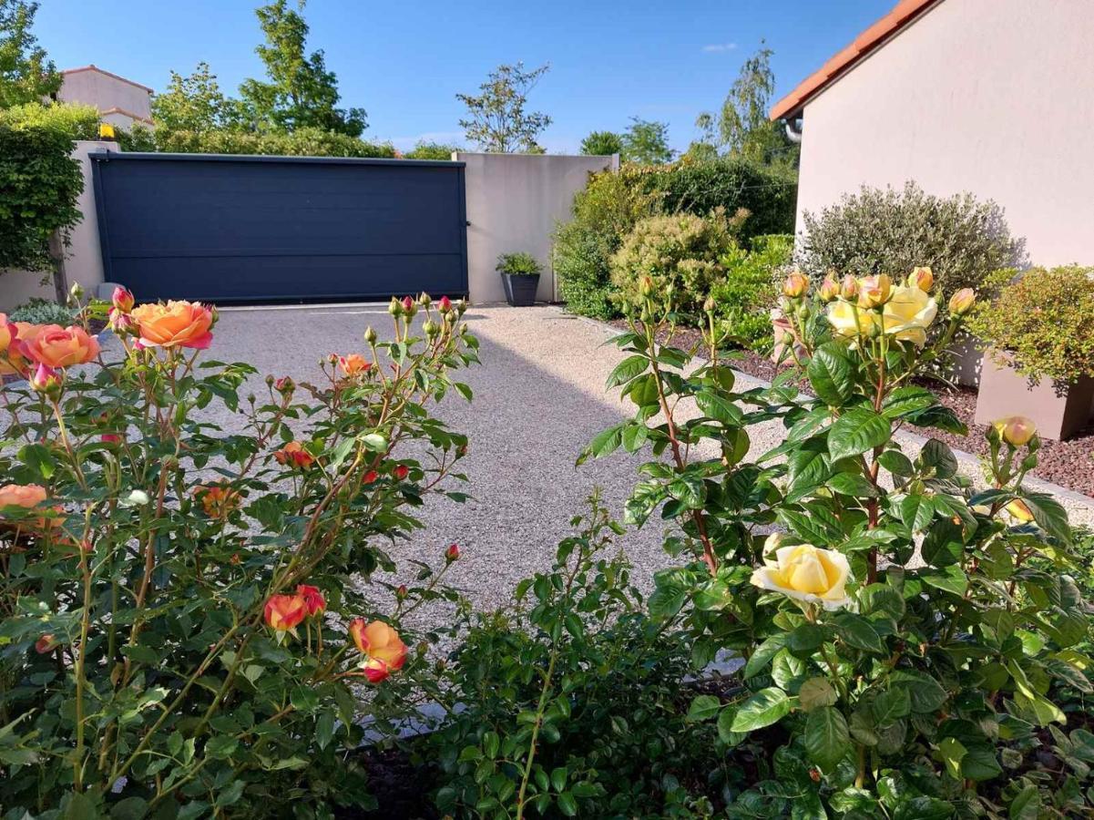 Au Grain D'Orge Echire Exterior foto