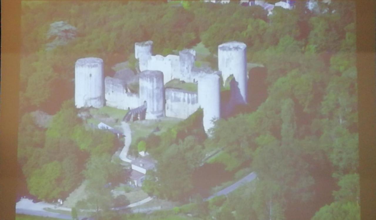 Au Grain D'Orge Echire Exterior foto