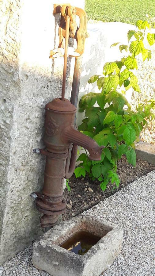 Au Grain D'Orge Echire Exterior foto