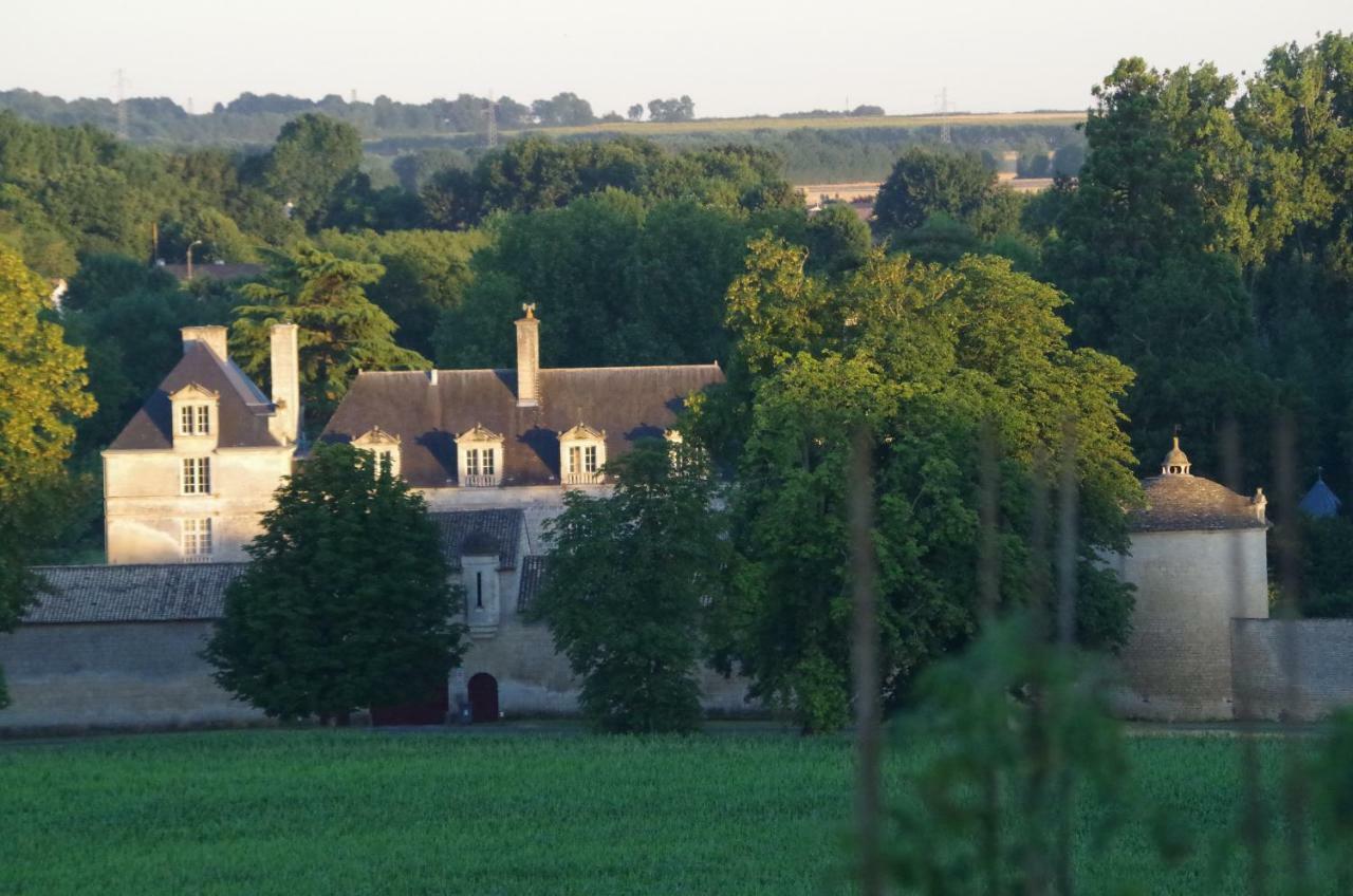 Au Grain D'Orge Echire Exterior foto